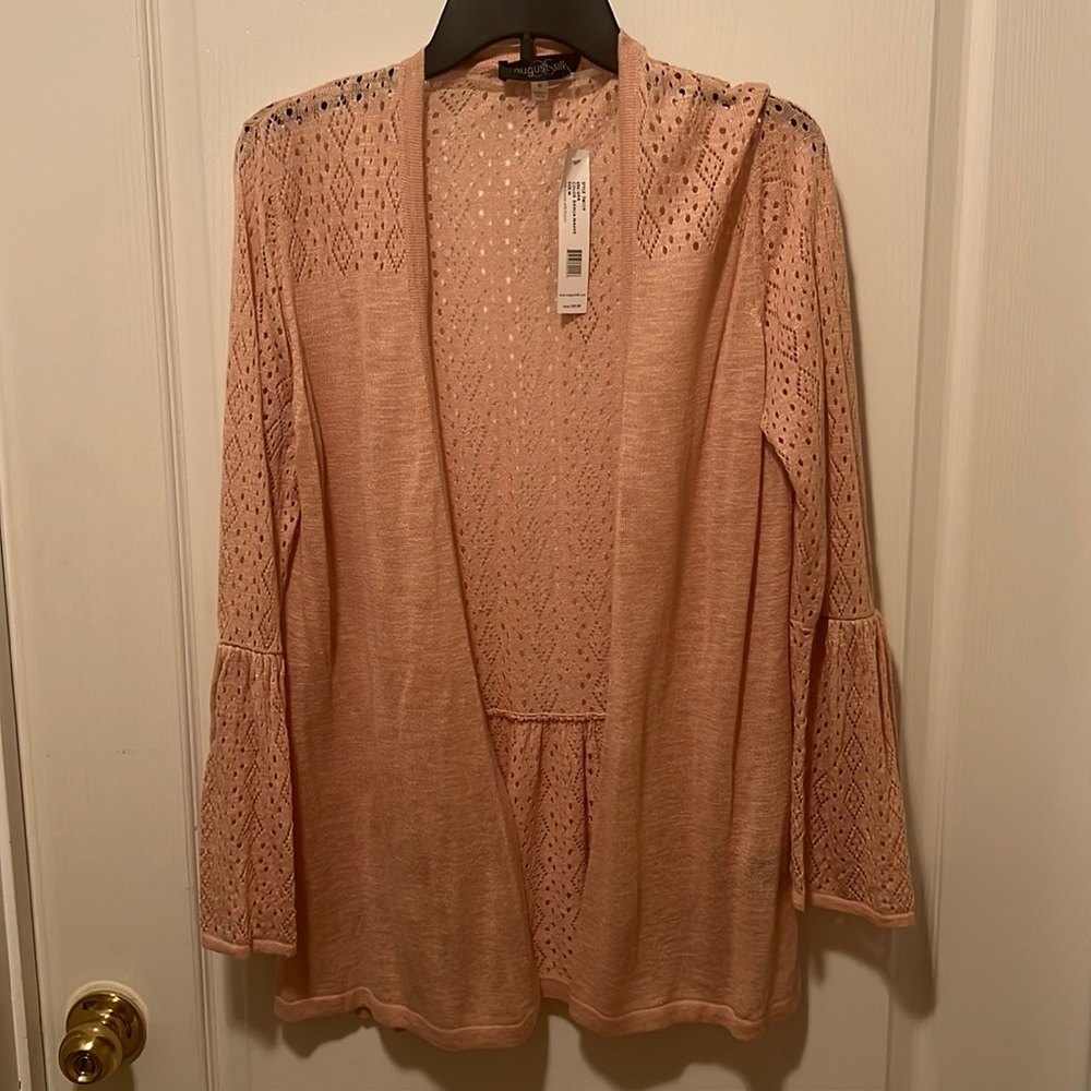 NWT August Silk Beautifully knit, lightweight sweater. Color: Mauve. Size medium